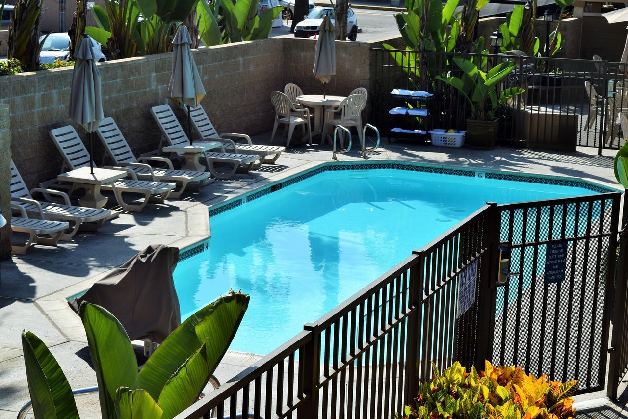 Multi Resorts At Aquamarine Villas Oceanside Bagian luar foto